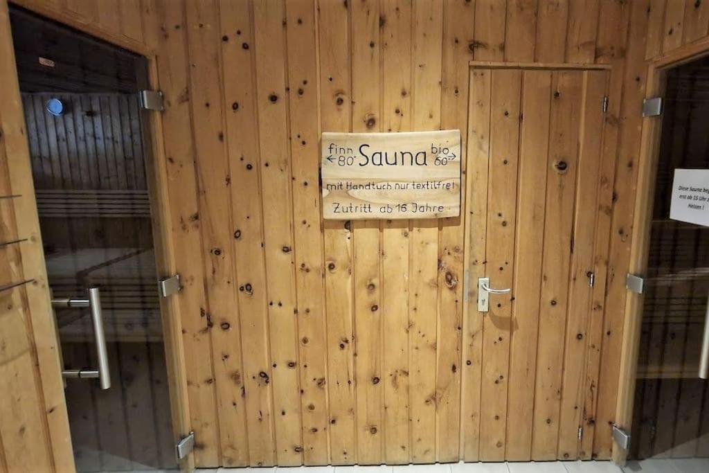 2-Zimmer Wohnung, Pools, Sauna Und Balkon Санкт-Энгльмар Экстерьер фото