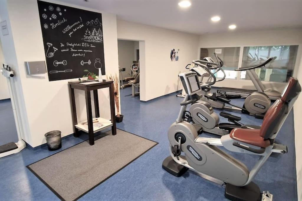 2-Zimmer Wohnung, Pools, Sauna Und Balkon Санкт-Энгльмар Экстерьер фото