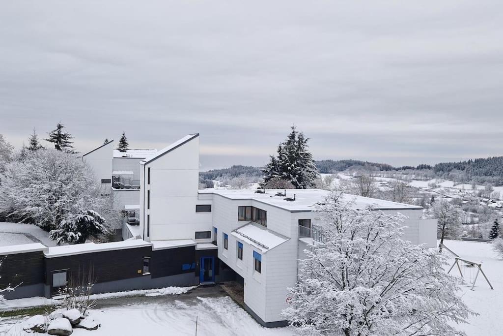 2-Zimmer Wohnung, Pools, Sauna Und Balkon Санкт-Энгльмар Экстерьер фото