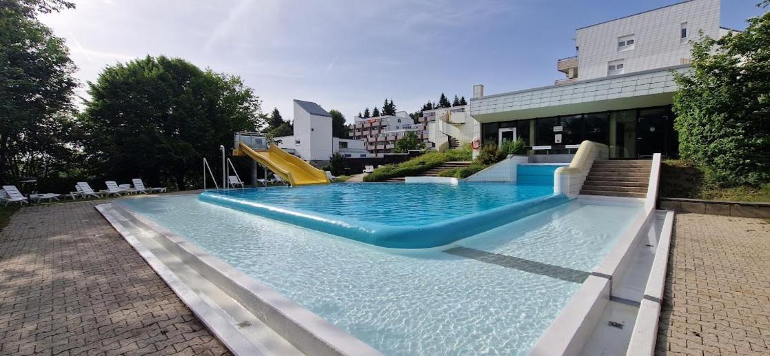 2-Zimmer Wohnung, Pools, Sauna Und Balkon Санкт-Энгльмар Номер фото