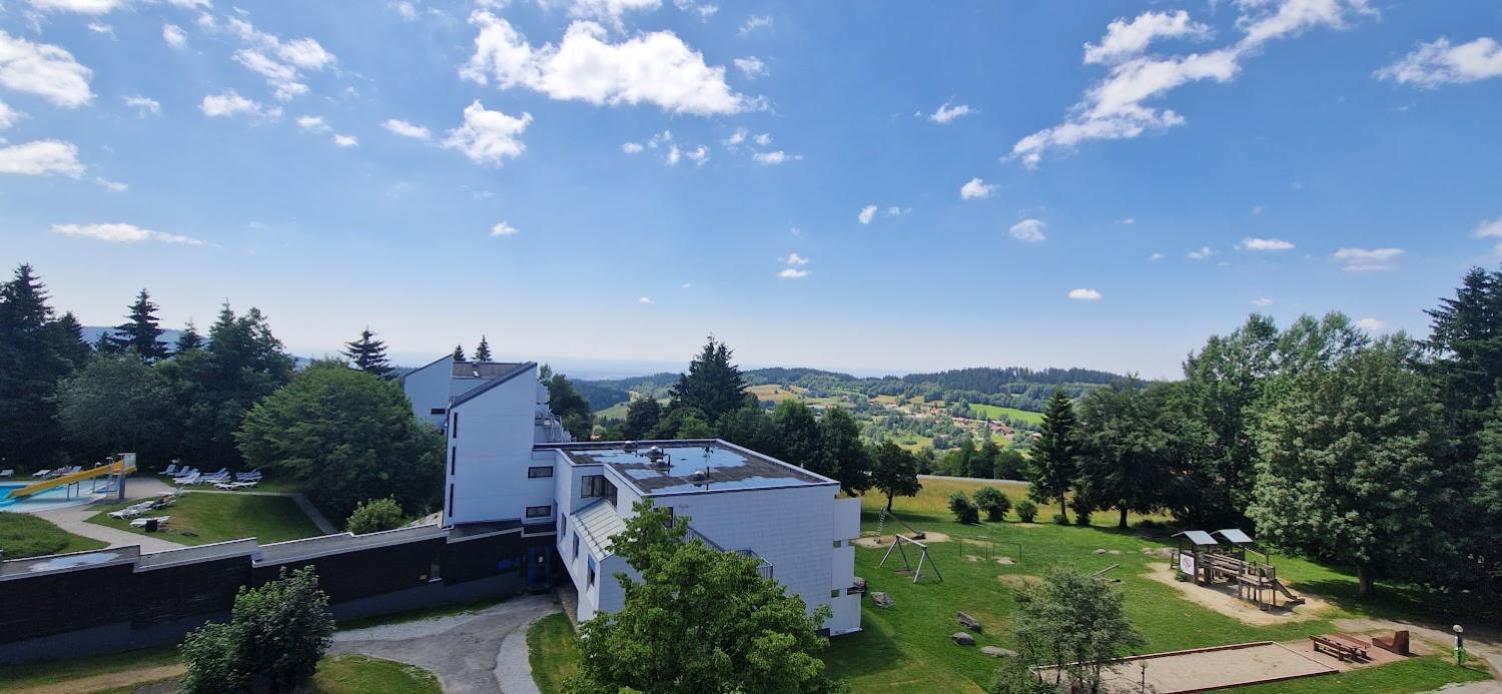 2-Zimmer Wohnung, Pools, Sauna Und Balkon Санкт-Энгльмар Номер фото